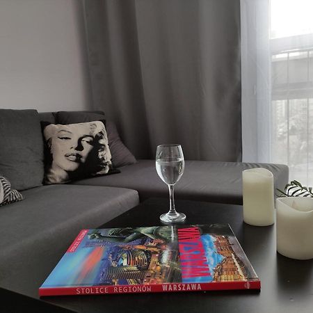 Apartament Rondo Onz Варшава Экстерьер фото