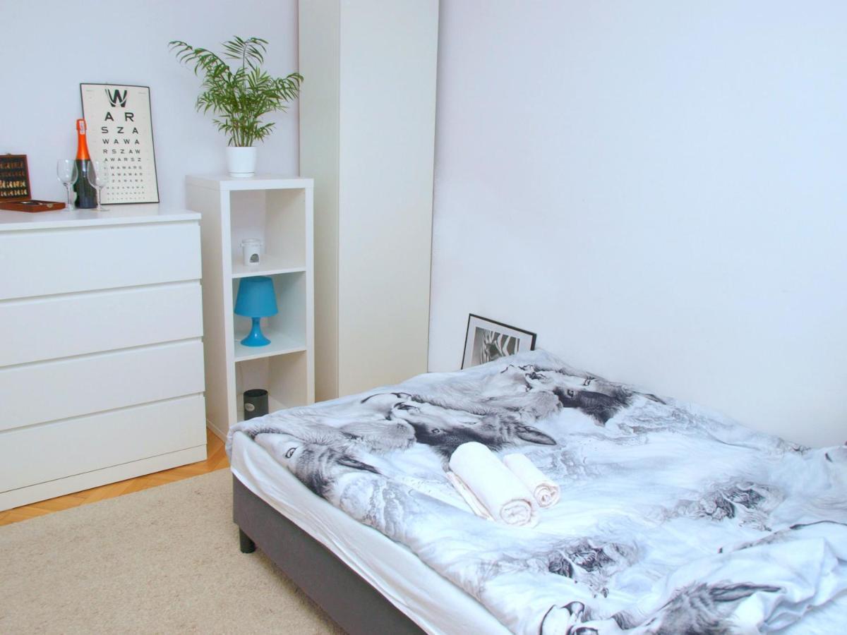 Apartament Rondo Onz Варшава Экстерьер фото
